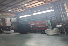 丘岳环保PP雨水收集模块注塑生产车间-大型注塑机